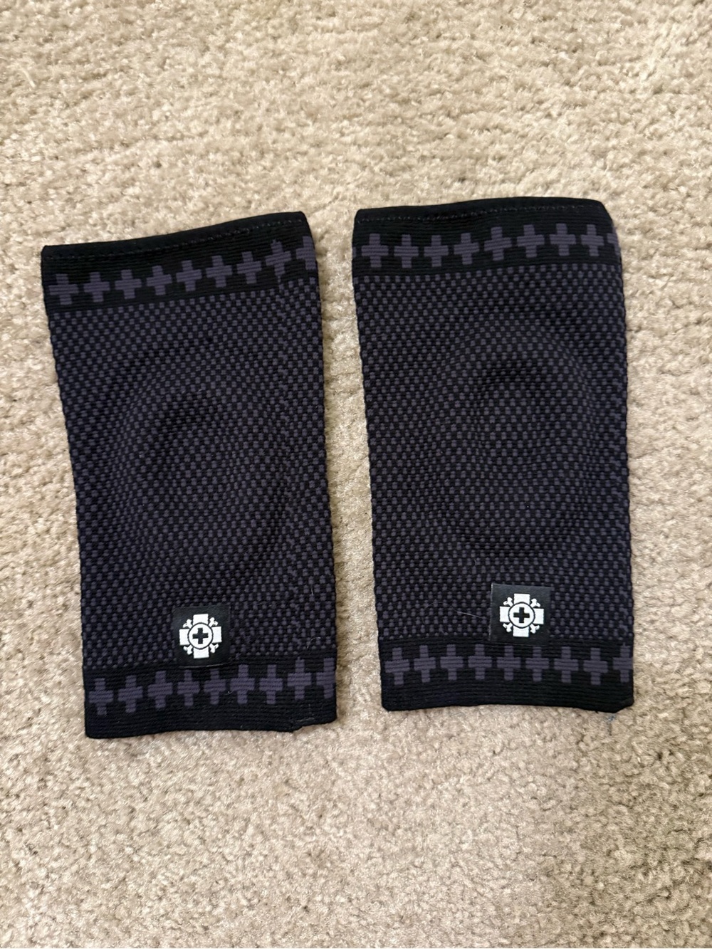 Black and Dark Gray Compression elbow Sleeves (Pair) old bones therapy Large